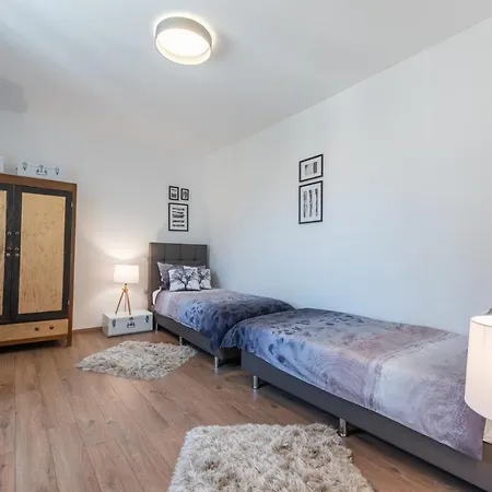Artiana Villa